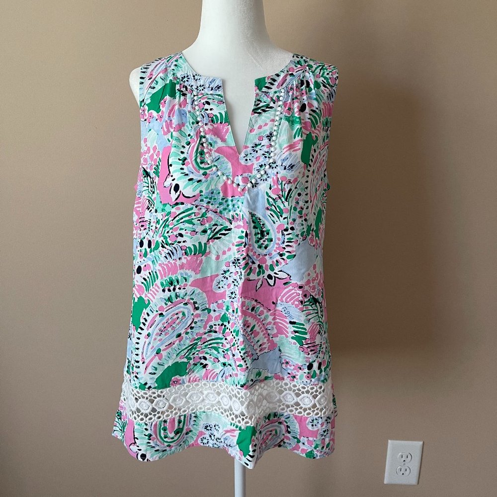 Crown & Ivy Mint Multi Icon Peasant Top Size S
